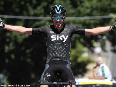 Herald Sun Tour: Luke Rowe gana la segunda etapa, Damien Howson sigue líder