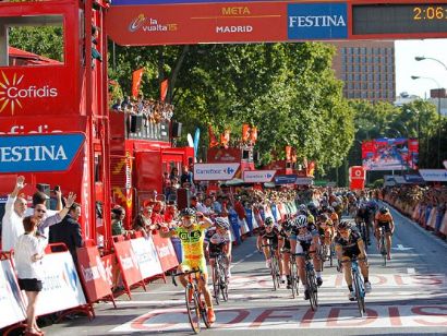 Strongher se estrena como patrocinador de la Madrid Challenge by La Vuelta