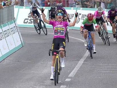 Giro de Italia Femenino: Marianne Vos se impone en la séptima, Anna van der Breggen sigue de rosa