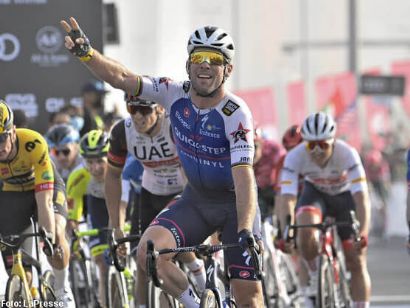 Tour de los Emiratos: Cavendish gana la segunda etapa, Philipsen sigue líder