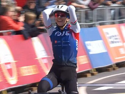 Marta Cavalli se impone en la Amstel Gold Race Femenina