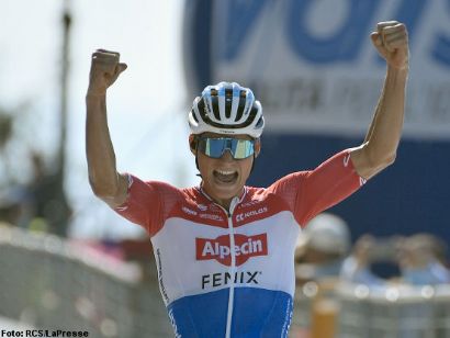 Tirreno-Adriático: Mathieu van der Poel se exhibe en la séptima etapa, Simon Yates sigue líder