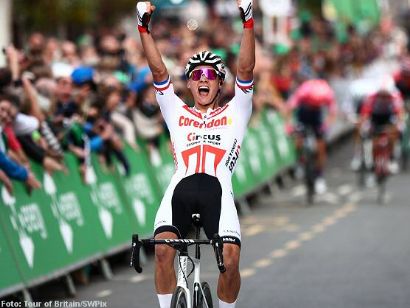 Tour de Gran Bretaña: Mathieu van der Poel se impone en la cuarta etapa y es líder