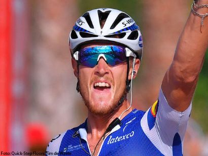 Matteo Trentin consigue la victoria en la París-Tours