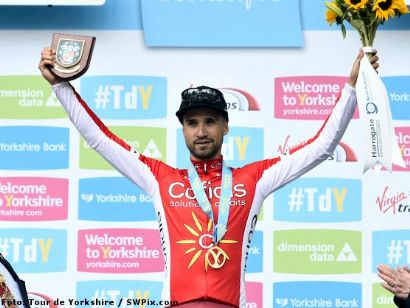 Tour de Yorkshire: Nacer Bouhanni gana la segunda etapa, Caleb Ewan líder
