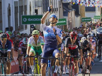 Tour de Bretaña: Óscar Pelegrí se hace con la tercera etapa, Valentin Retailleau sigue líder