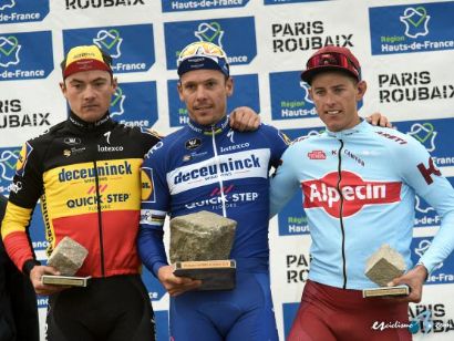 Philippe Gilbert consigue la victoria en la París-Roubaix