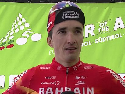 Pello Bilbao y Gino Mader líderes del Bahrain en el Tour de los Emiratos