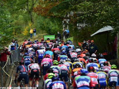Equipos, dorsales y ciclistas inscritos en la Flecha Valona 2021