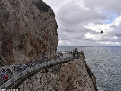 Milán-San Remo: Gaviria, Nibali, Démare o Van Aert a la caza de una "classicissima" inédita