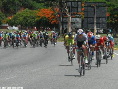 Caracas da el banderazo de salida a la 56 Vuelta a Venezuela