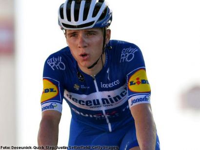 Tour de los Emiratos: Remco Evenepoel, que chocó contra una moto, no sufre fracturas
