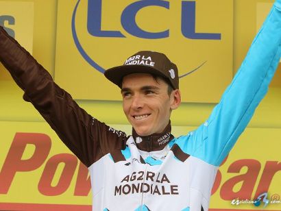 Romain Bardet al frente del Ag2r en La Ruta de Occitania