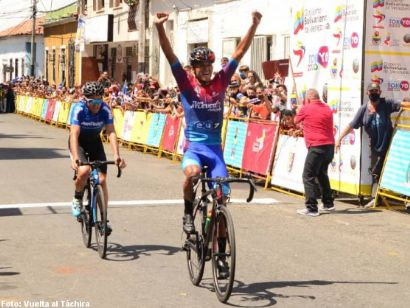 Vuelta al Táchira: Roniel Campos gana la segunda etapa y es líder