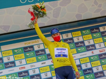 Sam Bennett, primer líder de la Vuelta al Algarve 2021
