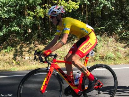 Sergio Vega (Super Froiz) gana la Volta Ciclista a Galicia
