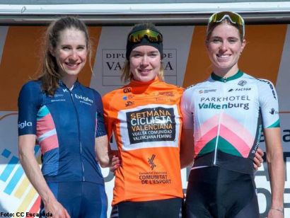 Anna van der Breggen se lleva la Setmana Ciclista Valenciana, Leah Thomas la última etapa
