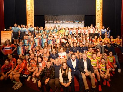 La IV Setmana Ciclista Valenciana arranca con una gran participación