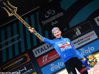 Tadej Pogacar logra su segunda Tirreno-Adriático, Phil Bauhaus se lleva la última etapa