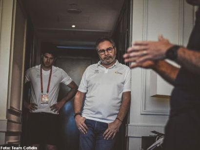 Tour de los Emiratos: El equipo Cofidis se impacienta en Abu Dabi: "la situación no es normal"