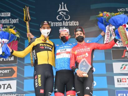 Tadej Pogacar se lleva la Tirreno-Adriático, Wout Van Aert la última etapa