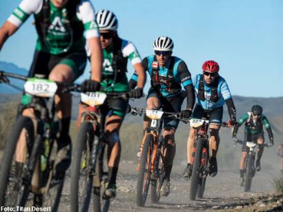 Luis León Sánchez estrena su nueva vida ciclista desafiando a la Titan Desert Almería
