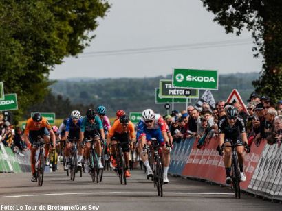 Tour de Bretaña: Antonio Angulo: "Este resultado nos da moral para las tres etapas que restan"