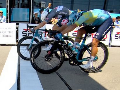 Simon Dehairs estrena palmarés con una victoria en la primera etapa del Tour de Turquía