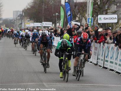 Tour de Normandía: Justin Jules gana la cuarta, Anthony Delaplace sigue líder