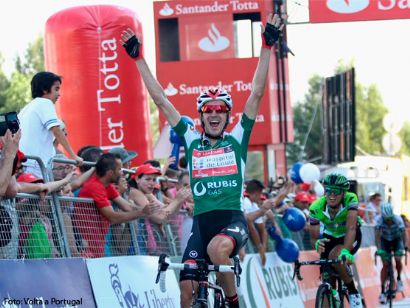 Vuelta a Portugal: Vicente García de Mateos gana la octava, Raúl Alarcón sigue líder