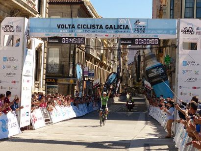 La Volta a Galicia arranca con una contrarreloj por equipos en Noia