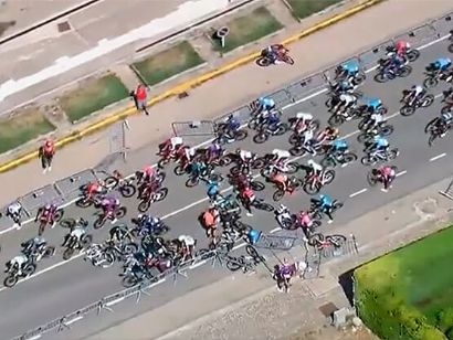 Vuelta a Burgos: Cinco abandonos por la caída en Villadiego