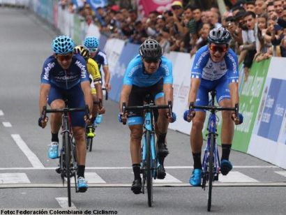 Vuelta a Colombia: Brayan Gómez gana la octava etapa, José Tito Hernández sigue líder