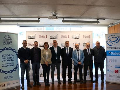 Quart de Poblet, salida de la tercera etapa de la Vuelta a la Comunidad Valenciana