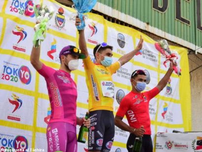 Matteo Malucelli, primer líder de la Vuelta al Táchira