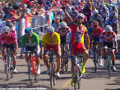 Vuelta del Uruguay: Tivani se impone en Mercedes y Naranjo mantiene el liderato