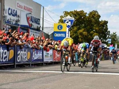 Vuelta del Uruguay: Nicolás Naranjo repite victoria en la tercera etapa y afianza el liderato
