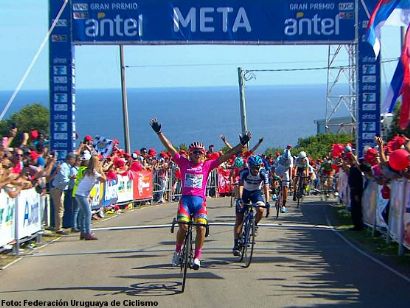 Vuelta del Uruguay: Fernando Méndez se impone en el Cerro San Antonio, Walter Vargas sigue líder
