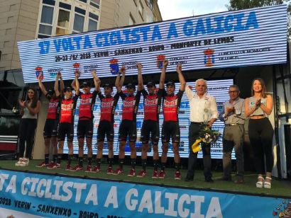 El equipo Super Froiz vence en la crono inaugural de la Volta a Galicia