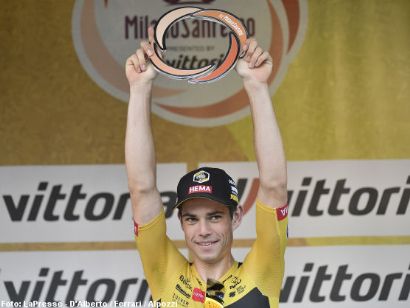 Wout van Aert se adjudica la Milán-San Remo más larga de la historia