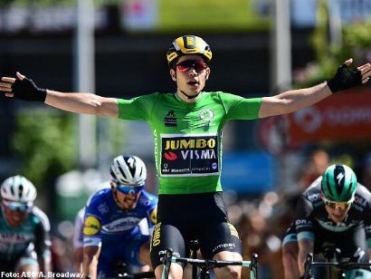Critérium del Dauphiné: Wout van Aert se impone en Voiron, Adam Yates sigue líder