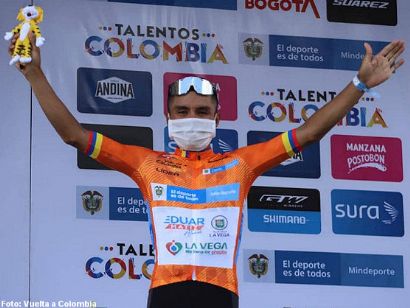 Vuelta a Colombia: Yesid Albeiro Pira se viste de líder ganando en el Alto de la Línea