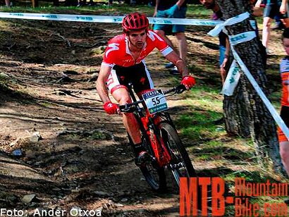 Copa Caja Rural BTT: Aitor Hernández se impone en Tafalla