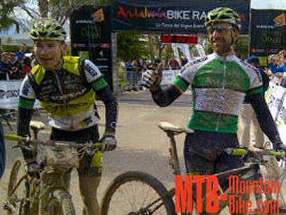 Lakata y Mennen se llevan la Andalucía Bike Race, Coloma y Mantecón la última etapa