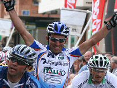 Vuelta a La Rioja: El italiano Alberto Loddo el ms rpido en la meta de Calahorra