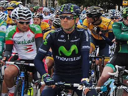 Alejandro Valverde encabeza un pelotn de 88 ciclistas en la Vuelta a La Rioja