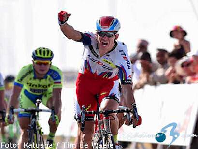 París-Niza: Kristoff gana la primera etapa y Kwiatkowski sigue líder