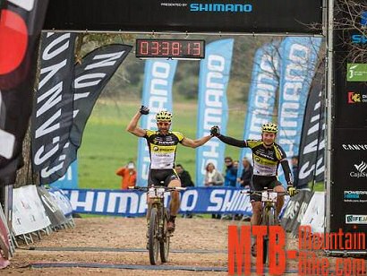 Andalucía Bike Race: Hynek y Lakata ganan la cuarta etapa y son líderes