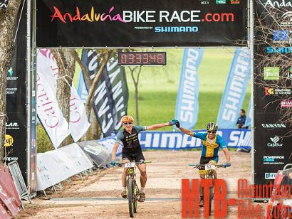 Andalucía Bike Race: Larsson y Friberg sorprenden en la quinta etapa