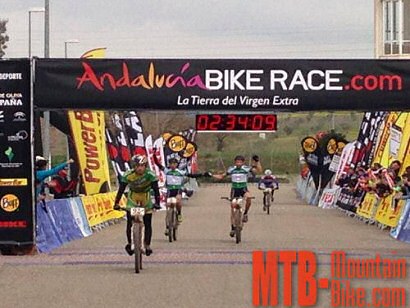 Centurion Vaude se lleva la Andalucía Bike Race y Topeak Ergon la última etapa